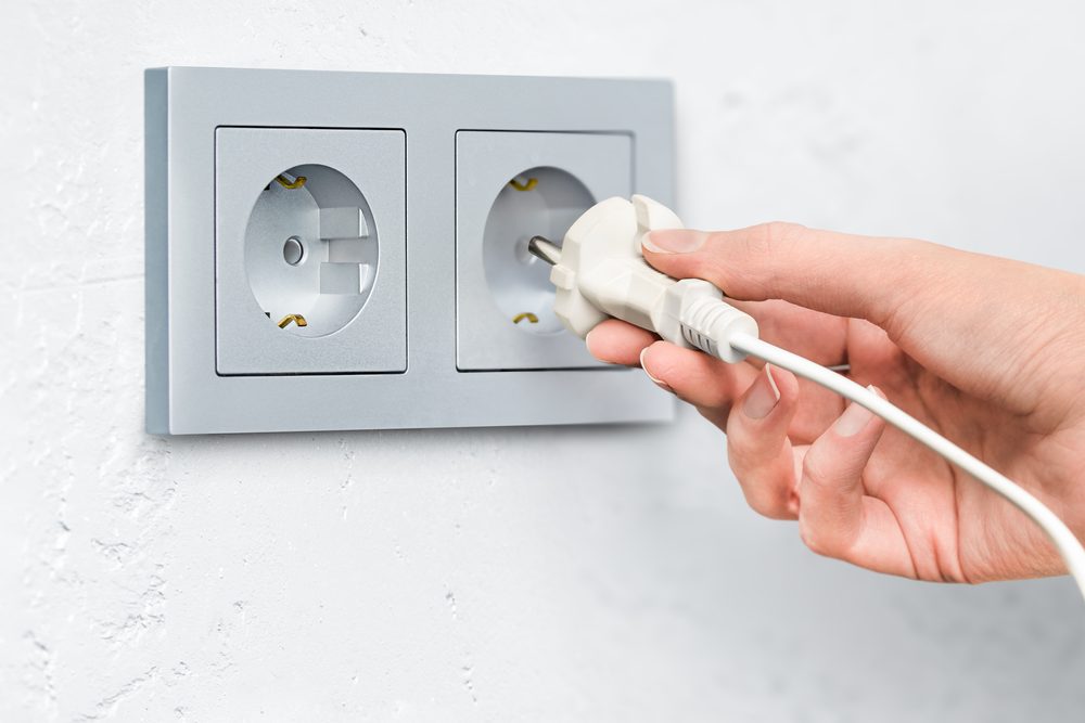 Can I Install An Electrical Outlet Myself: Why You Should Never Do It