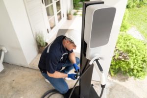 qualified-technician-install-home-ev-charging-station_synchronos